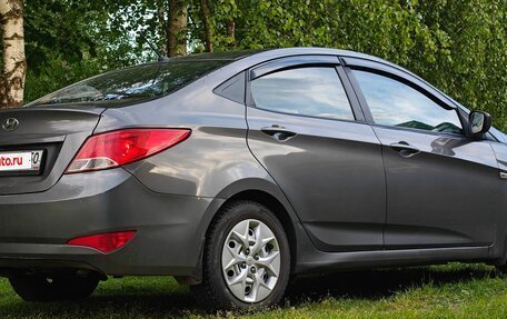 Hyundai Solaris II рестайлинг, 2015 год, 530 000 рублей, 4 фотография