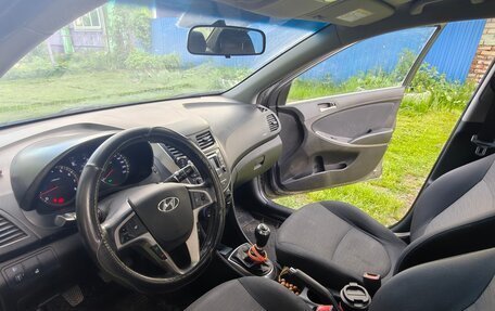 Hyundai Solaris II рестайлинг, 2015 год, 530 000 рублей, 9 фотография