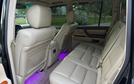 Toyota Land Cruiser 100 рестайлинг 2, 2005 год, 3 650 000 рублей, 33 фотография