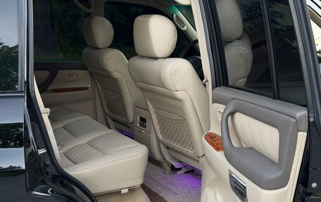 Toyota Land Cruiser 100 рестайлинг 2, 2005 год, 3 650 000 рублей, 34 фотография