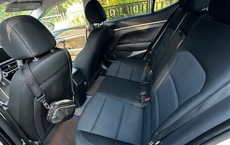 Hyundai Elantra VI рестайлинг, 2016 год, 1 200 000 рублей, 7 фотография