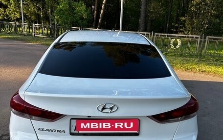 Hyundai Elantra VI рестайлинг, 2016 год, 1 200 000 рублей, 12 фотография