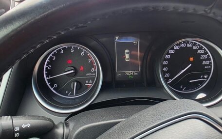 Toyota Camry, 2018 год, 2 300 000 рублей, 8 фотография