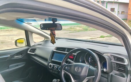 Honda Fit III, 2013 год, 1 300 000 рублей, 8 фотография