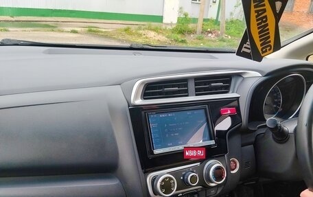 Honda Fit III, 2013 год, 1 300 000 рублей, 6 фотография