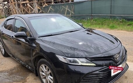 Toyota Camry, 2018 год, 2 300 000 рублей, 7 фотография