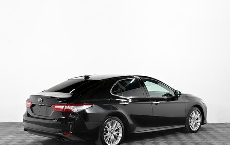 Toyota Camry, 2019 год, 2 699 000 рублей, 3 фотография