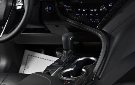 Toyota Camry, 2019 год, 2 699 000 рублей, 8 фотография
