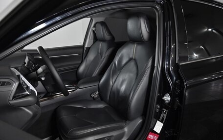 Toyota Camry, 2019 год, 2 699 000 рублей, 12 фотография