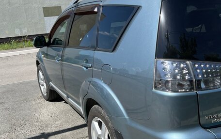 Mitsubishi Outlander III рестайлинг 3, 2007 год, 930 000 рублей, 3 фотография