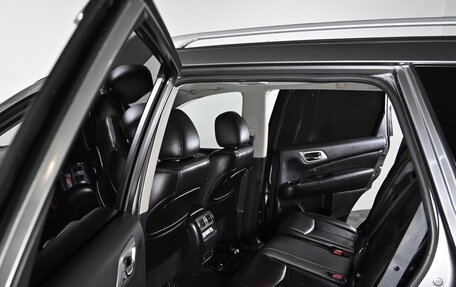 Nissan Pathfinder, 2016 год, 1 899 000 рублей, 6 фотография