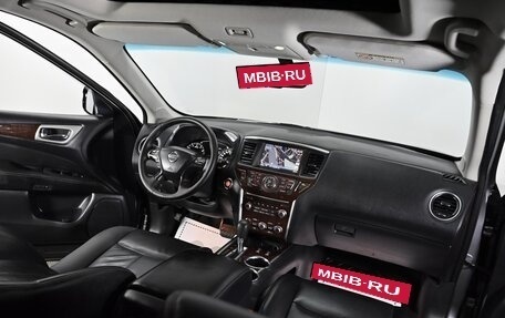 Nissan Pathfinder, 2016 год, 1 899 000 рублей, 5 фотография