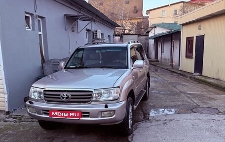 Toyota Land Cruiser 100 рестайлинг 2, 2003 год, 1 700 000 рублей, 6 фотография