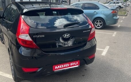 Hyundai Solaris II рестайлинг, 2011 год, 720 000 рублей, 9 фотография