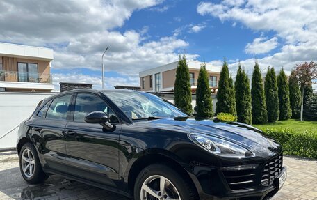Porsche Macan I рестайлинг, 2017 год, 3 950 000 рублей, 5 фотография