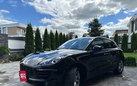 Porsche Macan I рестайлинг, 2017 год, 3 950 000 рублей, 4 фотография