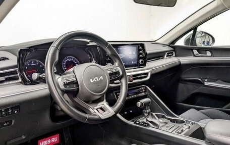 KIA K5, 2021 год, 2 350 000 рублей, 10 фотография