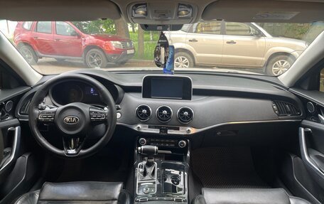 KIA Stinger I, 2018 год, 2 000 000 рублей, 8 фотография