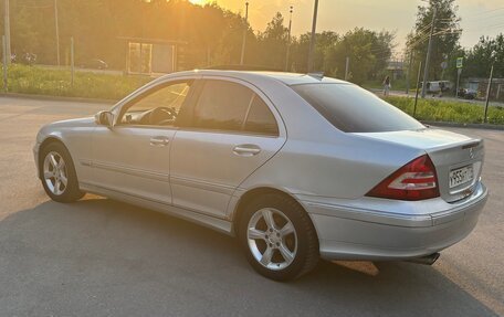 Mercedes-Benz C-Класс, 2005 год, 460 000 рублей, 3 фотография