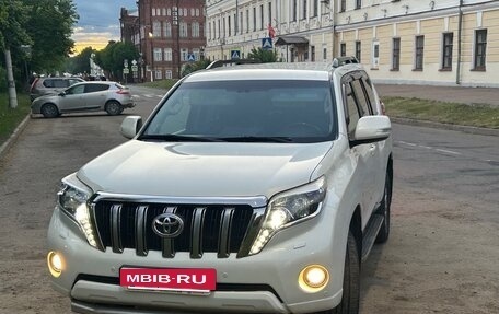 Toyota Land Cruiser Prado 150 рестайлинг 2, 2014 год, 3 650 000 рублей, 11 фотография