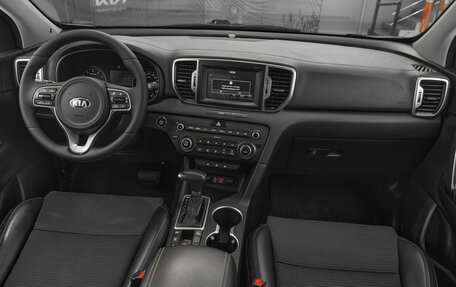 KIA Sportage IV рестайлинг, 2017 год, 1 549 000 рублей, 10 фотография