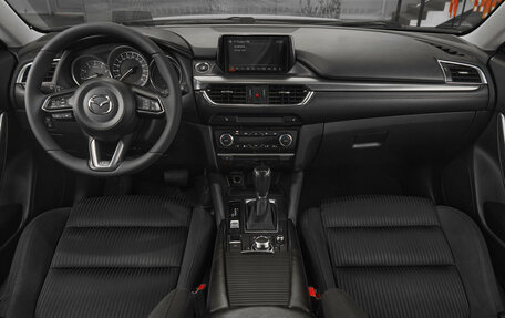 Mazda 6, 2017 год, 1 899 000 рублей, 10 фотография