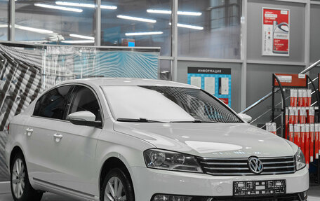 Volkswagen Passat B7, 2011 год, 899 000 рублей, 3 фотография
