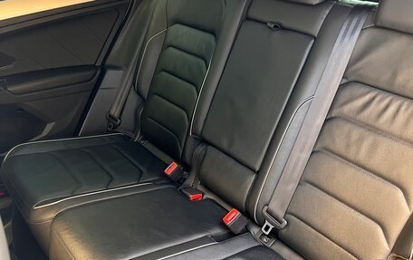 Volkswagen Tiguan II, 2018 год, 2 600 000 рублей, 9 фотография