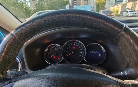 Renault Logan II, 2017 год, 750 000 рублей, 11 фотография