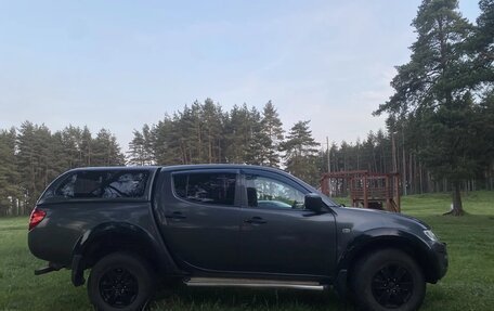 Mitsubishi L200 IV рестайлинг, 2011 год, 1 300 000 рублей, 3 фотография
