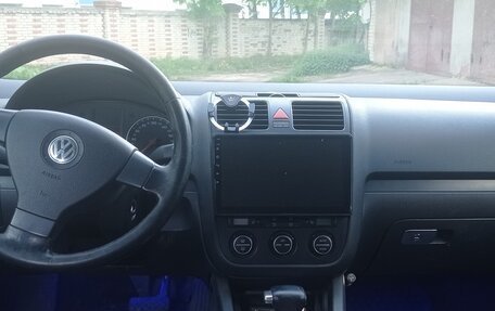 Volkswagen Golf V, 2005 год, 650 000 рублей, 2 фотография