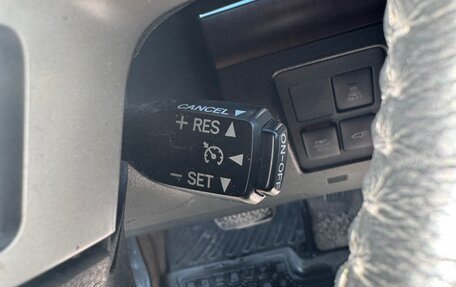 Toyota Land Cruiser 200, 2014 год, 4 790 000 рублей, 28 фотография