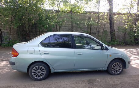 Toyota Prius IV XW50, 1998 год, 255 000 рублей, 12 фотография