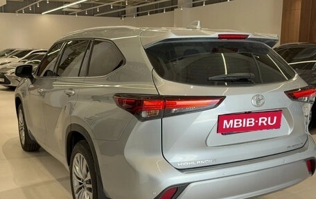 Toyota Highlander, 2025 год, 4 800 000 рублей, 11 фотография