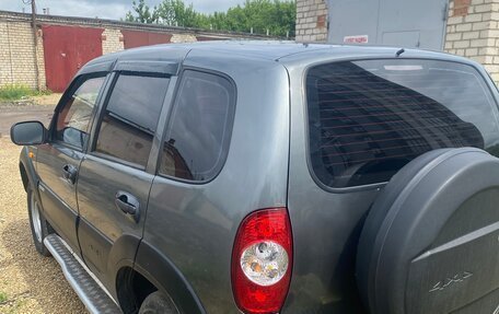 Chevrolet Niva I рестайлинг, 2010 год, 390 000 рублей, 2 фотография