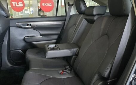 Toyota Highlander, 2026 год, 4 890 000 рублей, 19 фотография