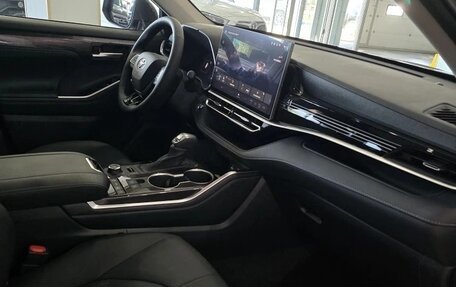 Toyota Highlander, 2026 год, 4 890 000 рублей, 16 фотография