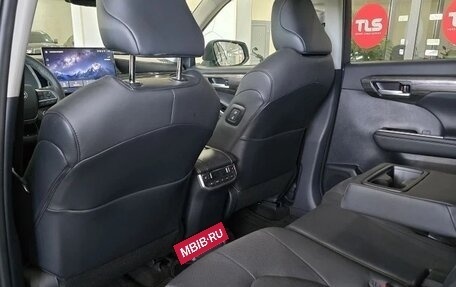 Toyota Highlander, 2026 год, 4 890 000 рублей, 17 фотография