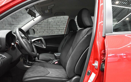 Toyota RAV4, 2011 год, 1 890 000 рублей, 18 фотография