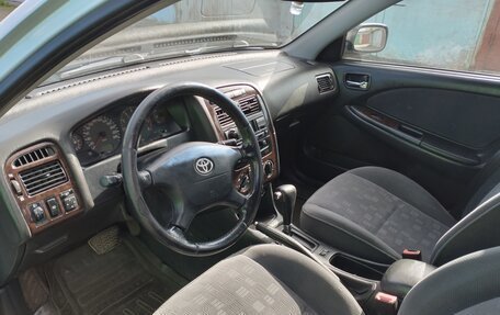 Toyota Avensis III рестайлинг, 2001 год, 370 000 рублей, 10 фотография
