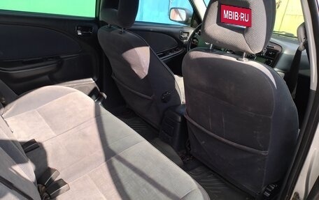 Toyota Avensis III рестайлинг, 2001 год, 370 000 рублей, 12 фотография