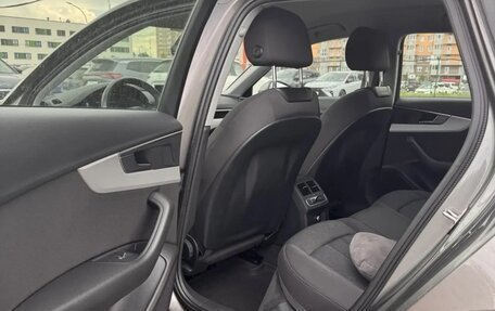 Audi A4, 2019 год, 2 550 000 рублей, 9 фотография