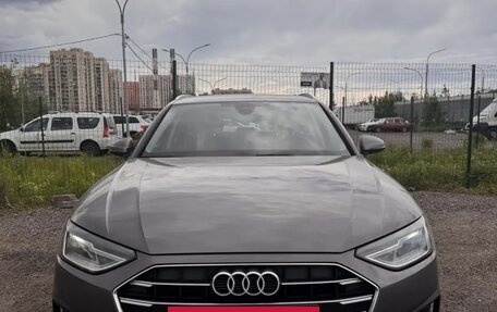 Audi A4, 2019 год, 2 550 000 рублей, 2 фотография
