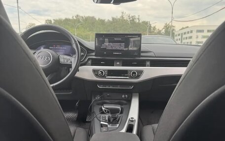 Audi A4, 2019 год, 2 550 000 рублей, 12 фотография