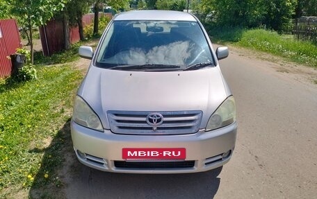 Toyota Ipsum II, 2002 год, 690 000 рублей, 3 фотография