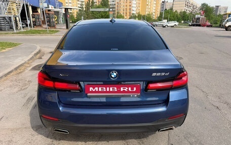 BMW 5 серия, 2020 год, 5 900 000 рублей, 3 фотография