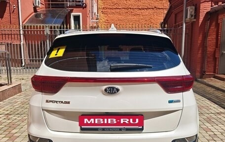 KIA Sportage IV рестайлинг, 2020 год, 2 900 000 рублей, 9 фотография