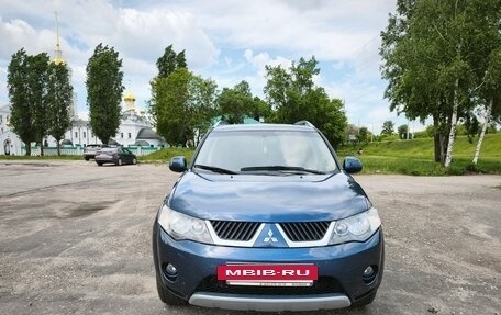 Mitsubishi Outlander III рестайлинг 3, 2008 год, 1 075 000 рублей, 3 фотография