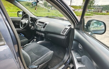 Mitsubishi Outlander III рестайлинг 3, 2008 год, 1 075 000 рублей, 23 фотография
