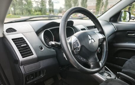 Mitsubishi Outlander III рестайлинг 3, 2008 год, 1 075 000 рублей, 18 фотография